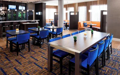Photo 2 - Courtyard by Marriott Houston North/Shenandoah