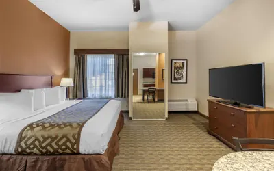 Photo 5 - Best Western North Edge Inn