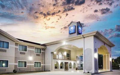 Photo 2 - SureStay Studio by Best Western Conroe Downtown