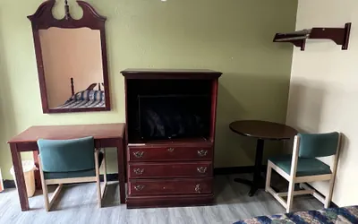Photo 4 - Country Inn-Giddings