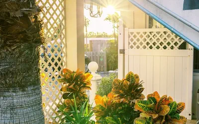 Photo 2 - Beachside Gardens Apartments by Lowkl