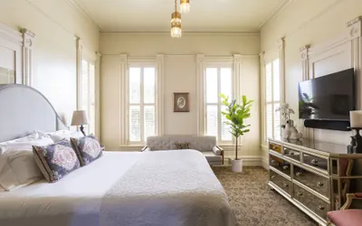Photo 5 - Pinc Lady Mansion