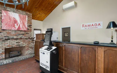 Photo 3 - Ramada Bayside Inn & Suites Eureka