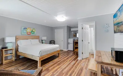 Photo 3 - Anchor Inn Motel