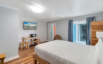 Photo 4 - Anchor Inn Motel