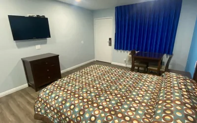 Photo 5 - Star Inn Motel