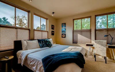 Photo 5 - Old Town Loft Oasis With Amazing Rooftop Deck!