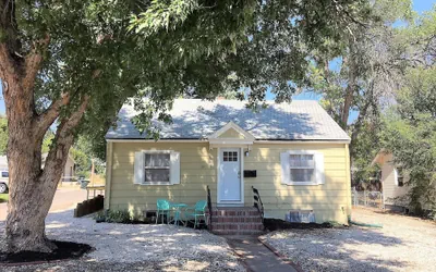 Photo 2 - Beautiful Bungalow Next to Unc-free Cruiser Bikes!