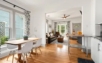Photo 5 - Lola House! Cozy Comfort, Prime Old Town Location