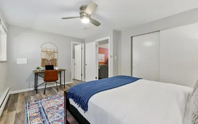 Photo 4 - The Coral Suite, Stylish Stay in Old Town FoCo