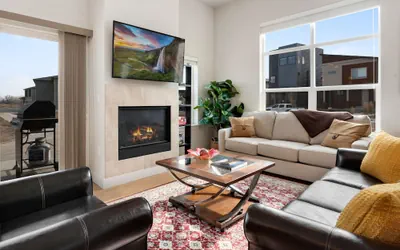 Photo 2 - Modern Townhome Steps From the Brewery District!