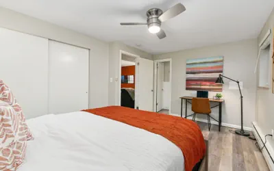 Photo 4 - Brick Suite | Bright & Bold Retreat Near Old Town