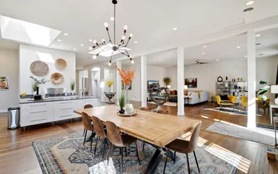 Photo 2 - The Penthouse Loft in the Heart of Old Town!