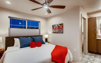 Photo 4 - Elegant Townhome Near Old Town, Breweries and River!