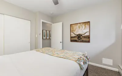 Photo 3 - Butterscotch Suite Old Town Stay with Sunny Style