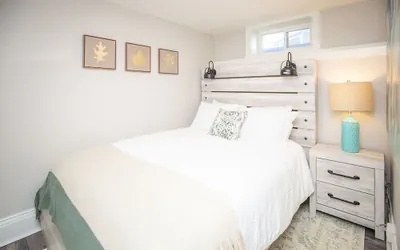 Photo 5 - Cozy Retreat | Walk to Unc | Free Cruiser Bikes