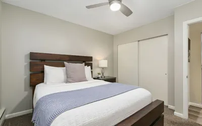 Photo 3 - Lavender Suite Relaxed, Walkable Old Town Stay