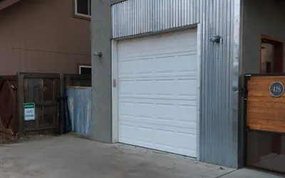 Industrial Old Town Bungalow W/ Free Cruiser Bikes