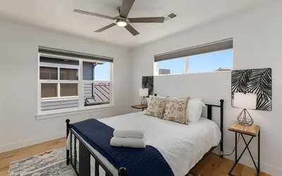 Photo 5 - Gorgeous Townhome Steps From the Brewery District!