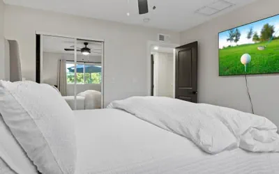 Photo 4 - Just Listed! Old Town Paradise W/htd Pool & Spa!