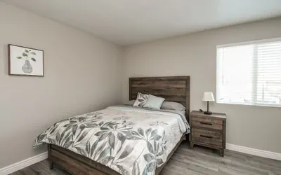 Photo 4 - Stylish Updated 2 Bdrm Near Old Town Scottsdale!