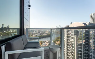 Photo 5 - 24th floor condo on Rainey St by Locale