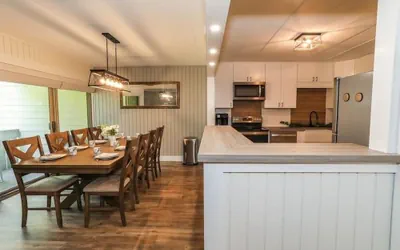 Photo 5 - Seven Springs 2 Bedroom Premium Condo, Pet Friendly! by RedAwning