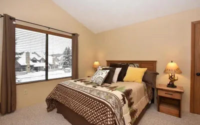 Photo 4 - Seven Springs 1 Bedroom Premium Condo, Ski In/Ski Out by RedAwning
