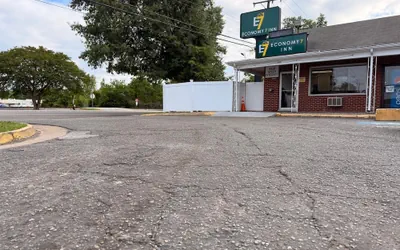 Economy 7 Inn Near Hampton University VA