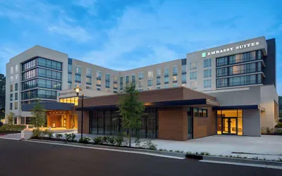 Photo 2 - Embassy Suites By Hilton Alpharetta Halcyon