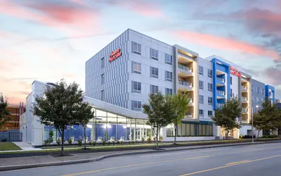 Photo 2 - Hampton Inn & Suites Rochester Downtown