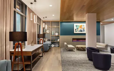 Photo 4 - Hampton Inn & Suites San Mateo-San Francisco Airport