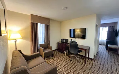 Photo 5 - Sonesta Essential Hotels Overland Park