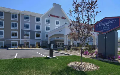 Photo 2 - Hampton Inn Lincoln White Mountains