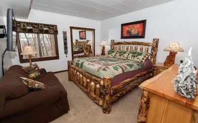 Photo 3 - Cozy Seven Springs 1 Bedroom Deluxe Condo with Private Deck by RedAwning - Save 10% on 3 Nights, 15% on 5 Nights!
