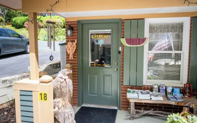 Photo 5 - Mountain Aire Cottages, Inn & Glamping