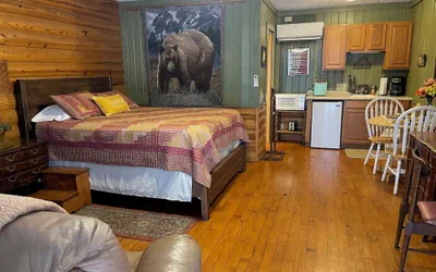 Photo 2 - Mountain Aire Cottages, Inn & Glamping