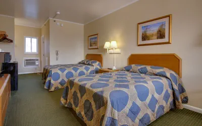 Photo 4 - Sahara Motel