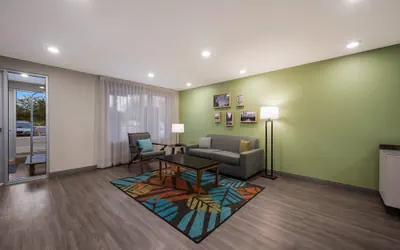 Photo 5 - Woodspring Suites Wixom - Novi