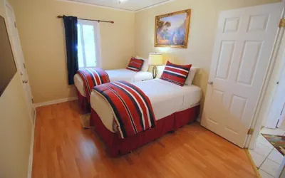 Photo 2 - Rest Haven Motel
