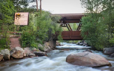 Photo 2 - Castle Mountain Lodge