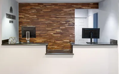 Photo 2 - Tysons Corner Suites, A Baymont by Wyndham