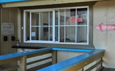 Photo 3 - Huntington Surf Inn