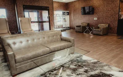 Photo 3 - Cobblestone Hotel & Suites - Ottumwa