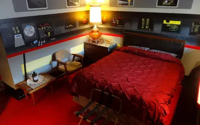 Photo 2 - The Star Trek - USS Enterprise Room at the Itty Bitty Inn
