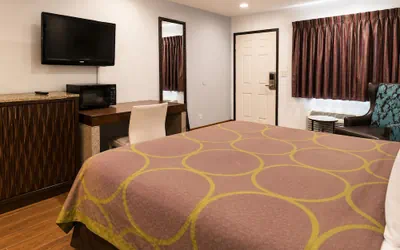 Photo 3 - Century Motel Buena Park Disneyland