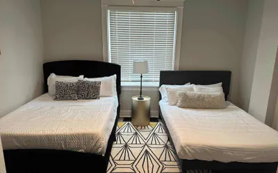 Photo 3 - The Luxe Spot 1