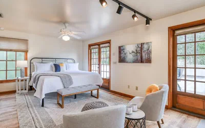 Photo 4 - 62 Hypolita Carriage House
