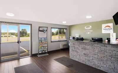 Photo 4 - Econo Lodge Portage