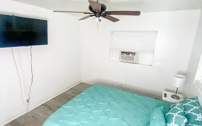 Photo 5 - Uptown Suites